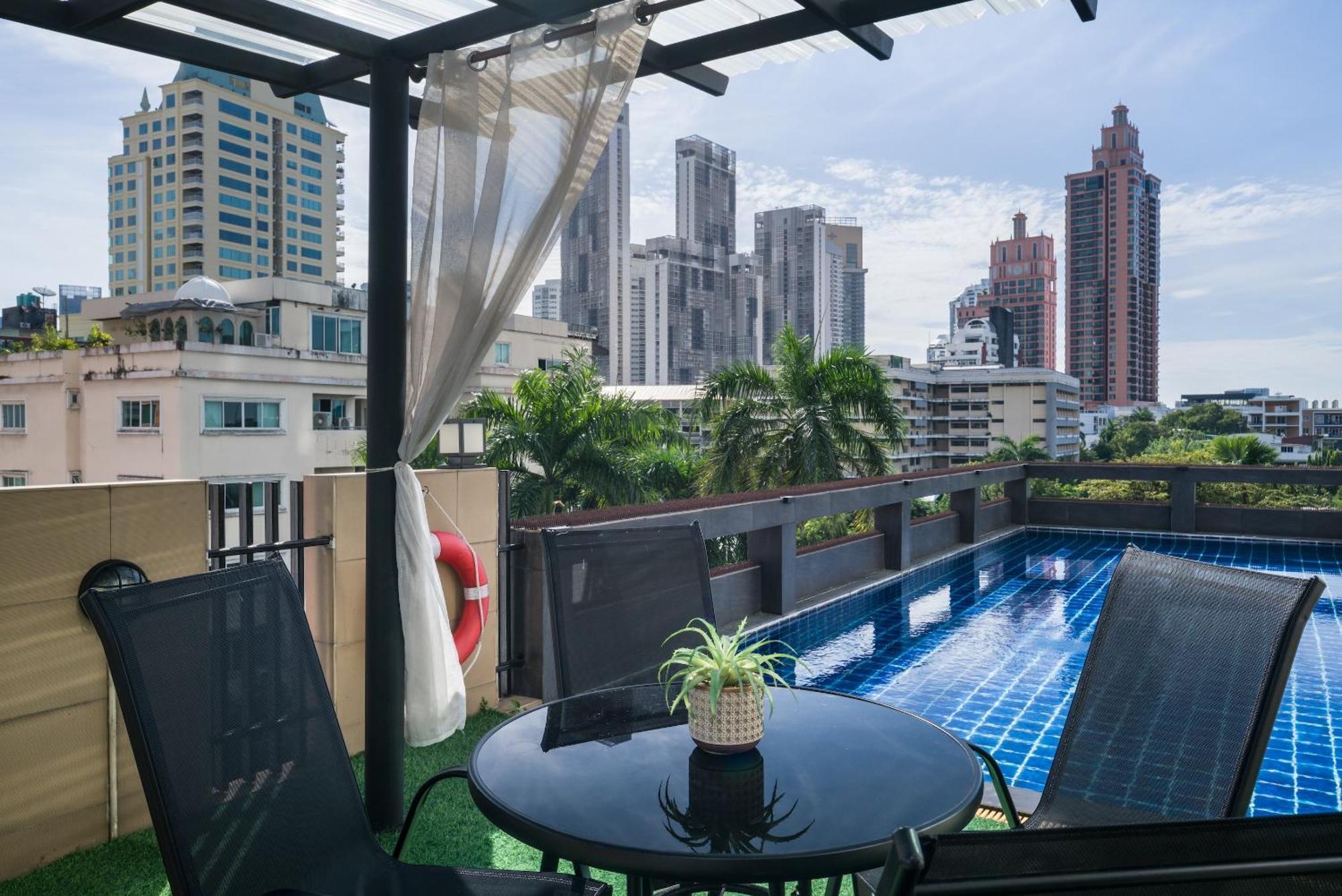 Aspira Suites Sukhumvit 20 Bangkok Exterior photo