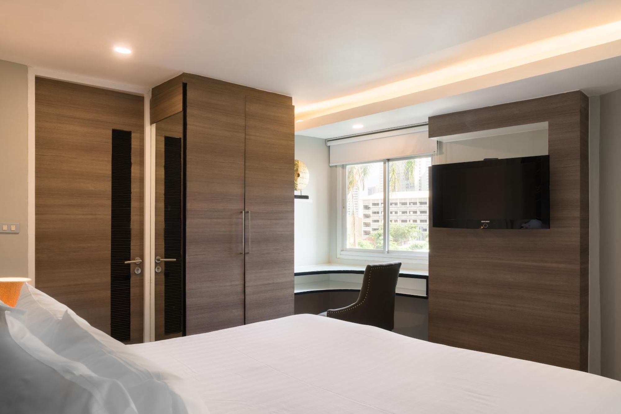 Aspira Suites Sukhumvit 20 Bangkok Exterior photo
