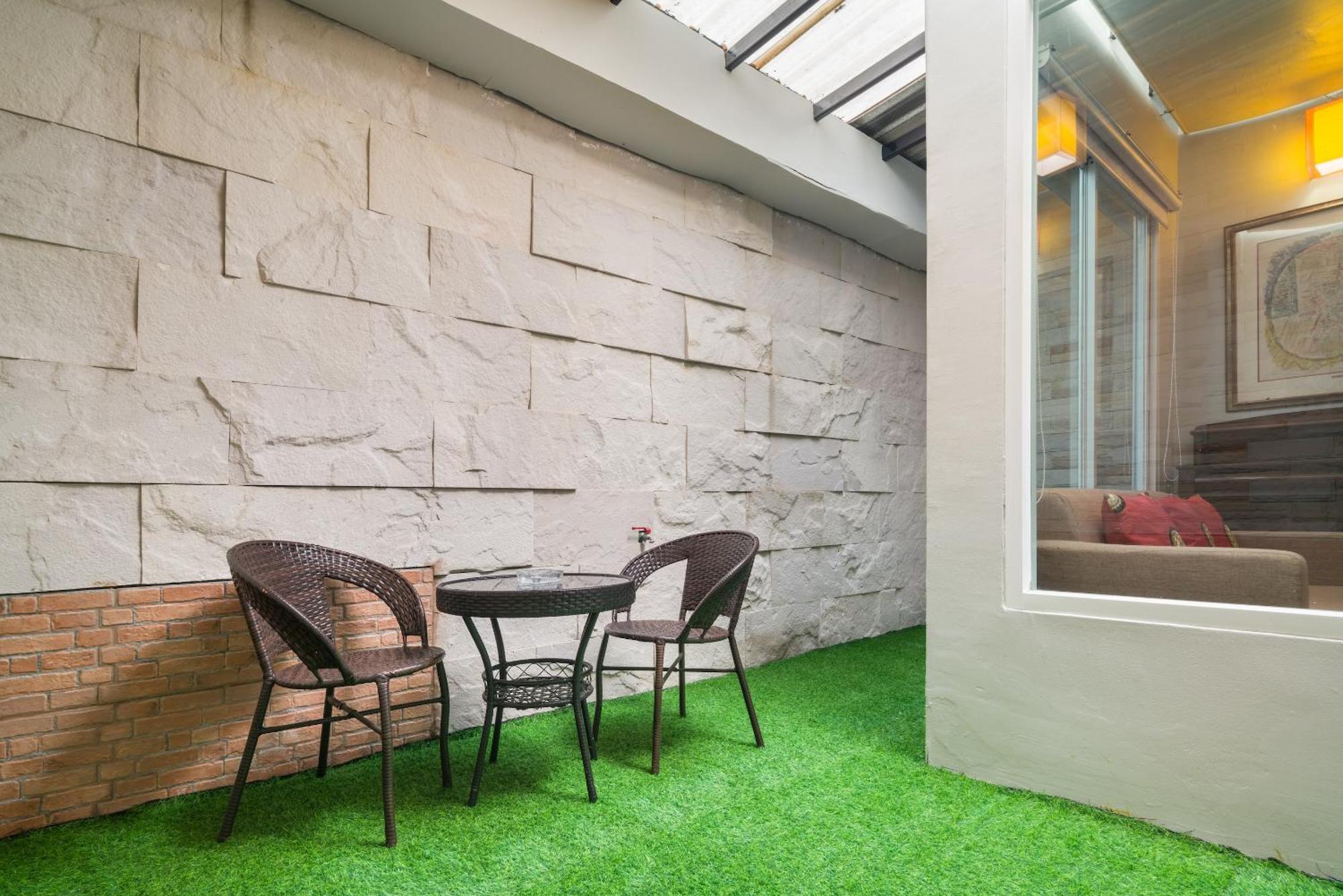 Aspira Suites Sukhumvit 20 Bangkok Exterior photo